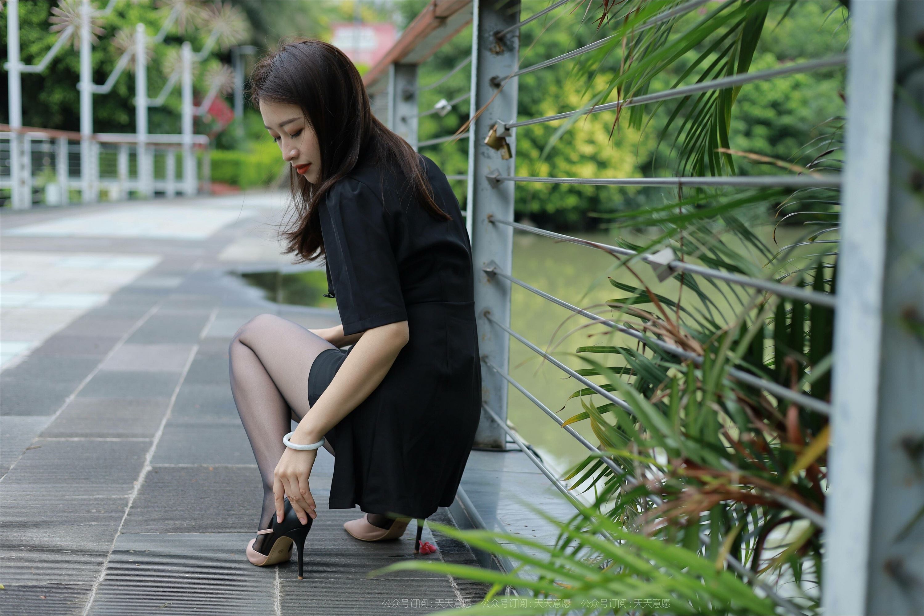 IESS异思趣向  2021.10.20 丝享家953：小婕《桥上的美女》